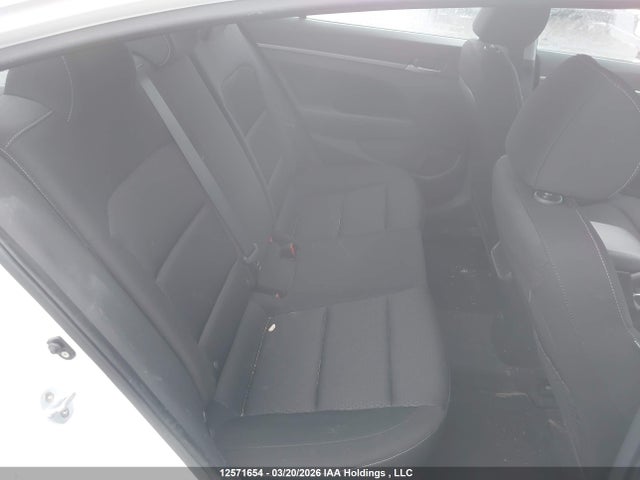 KMHD84LF2HU114891 Hyundai Elantra Se/value/limited