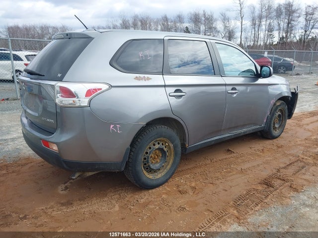 12571663 :رقم المزاد ، JA4JZ3AX6EZ602731 vin ، 2014 Mitsubishi Outlander Se مزاد بيع