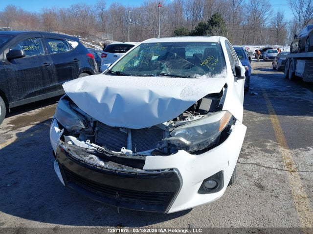 12571675 :رقم المزاد ، 2T1BURHE8FC313877 vin ، 2015 Toyota Corolla S مزاد بيع