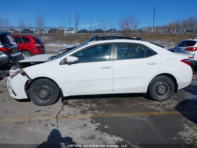 12571675 :رقم المزاد ، 2T1BURHE8FC313877 vin ، 2015 Toyota Corolla S مزاد بيع