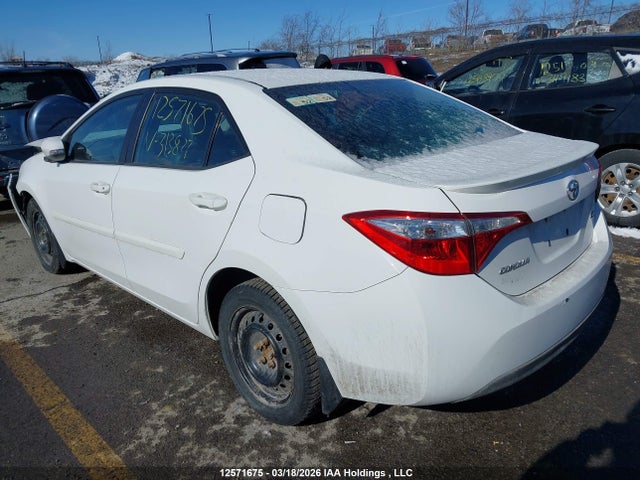 12571675 :رقم المزاد ، 2T1BURHE8FC313877 vin ، 2015 Toyota Corolla S مزاد بيع