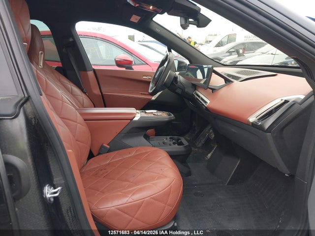 12571683 :رقم المزاد ، WB513CF04PCM58620 vin ، 2023 Bmw Ix Xdrive40 مزاد بيع