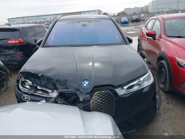 12571683 :رقم المزاد ، WB513CF04PCM58620 vin ، 2023 Bmw Ix Xdrive40 مزاد بيع