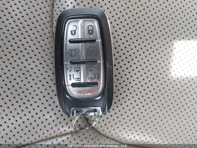 Auction sale of the 2017 Chrysler Pacifica Limited, vin: 2C4RC1GG7HR540857, lot number: 12571712