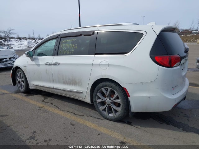 Auction sale of the 2017 Chrysler Pacifica Limited, vin: 2C4RC1GG7HR540857, lot number: 12571712