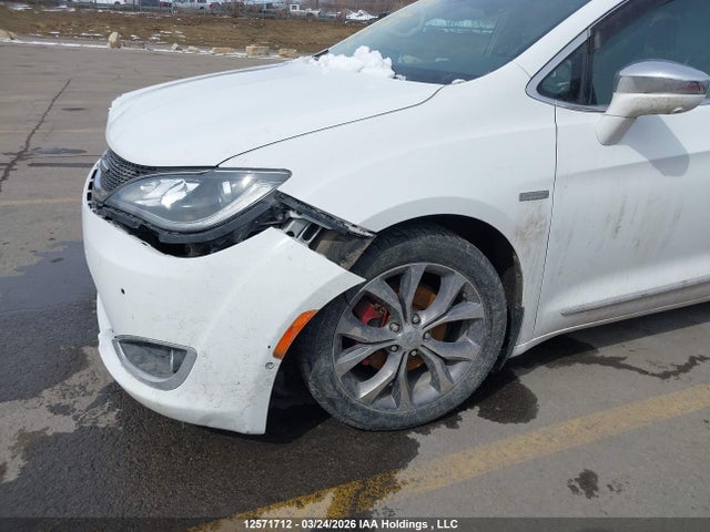 Auction sale of the 2017 Chrysler Pacifica Limited, vin: 2C4RC1GG7HR540857, lot number: 12571712