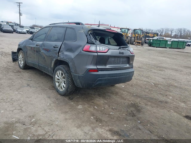 1C4PJLCB1KD246559 Jeep Cherokee Latitude