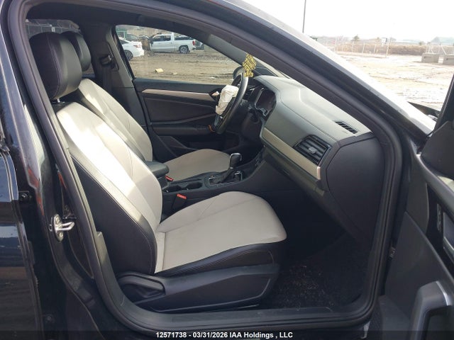 2019 Volkswagen Jetta 1.4 Tsi Highline მანქანა იყიდება აუქციონზე, vin: 3VWE57BU1KM024885, აუქციონის ნომერი: 12571738