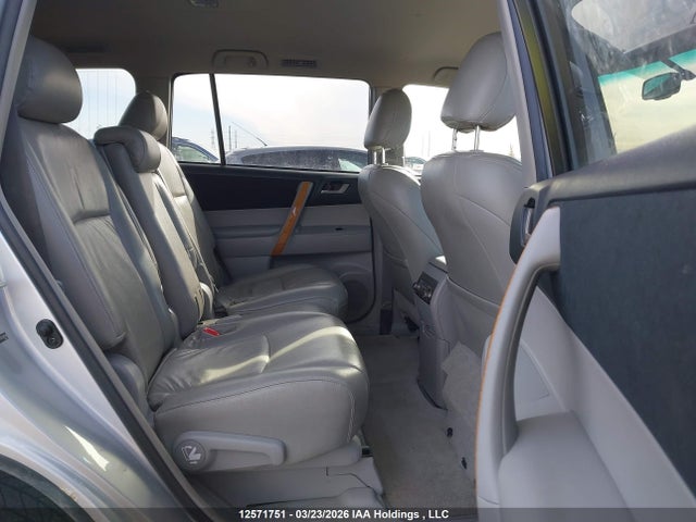 12571751 :رقم المزاد ، JTEEW41A782008854 vin ، 2008 Toyota Highlander Hybrid Hybrid مزاد بيع