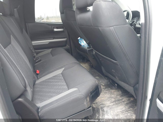 5TFUY5F10HX583289 Toyota Tundra Sr5 Plus 5.7l V8