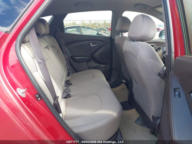 KM8JTCAF1FU054551 Hyundai Tucson Gl