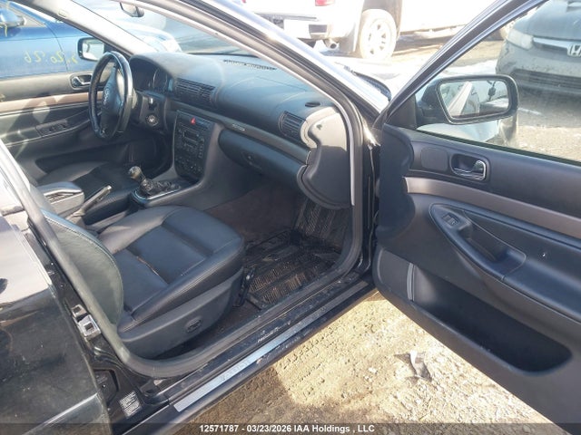 2001 Audi A4 1.8t Quattro მანქანა იყიდება აუქციონზე, vin: WAUDC68D11A105402, აუქციონის ნომერი: 12571787