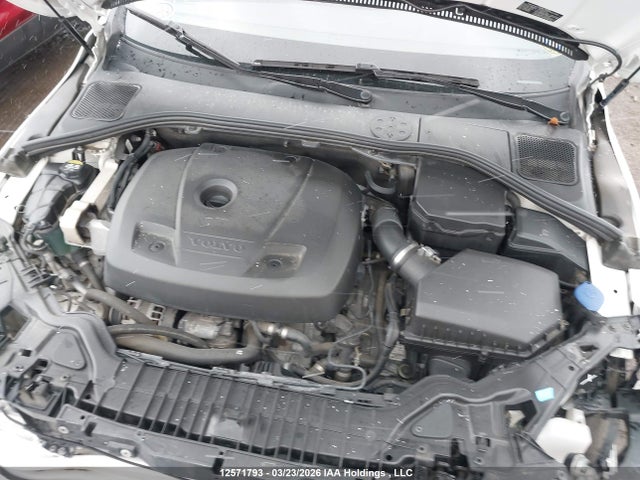 YV440MWK4H1037976 Volvo V60 Cross Country Premier