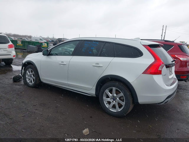 YV440MWK4H1037976 Volvo V60 Cross Country Premier
