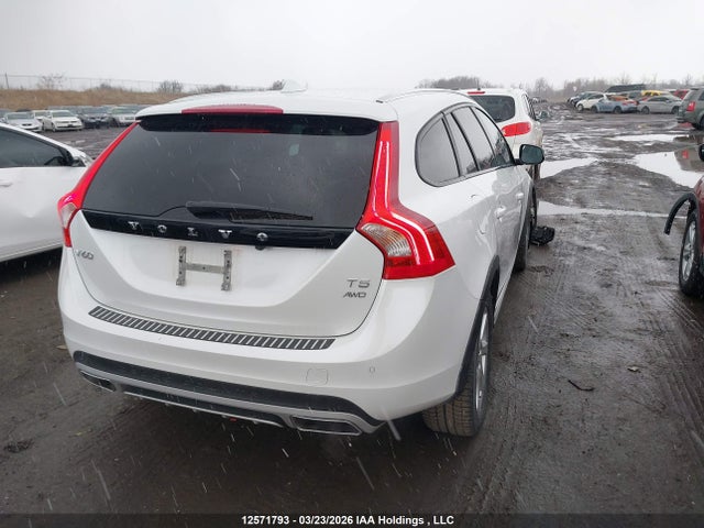 YV440MWK4H1037976 Volvo V60 Cross Country Premier