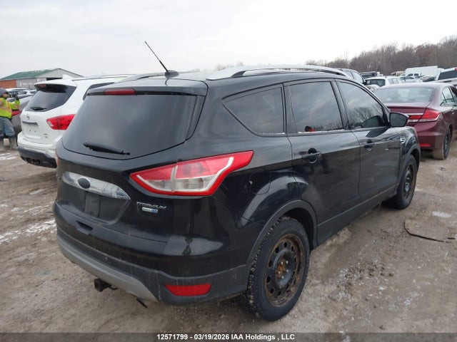 1FMCU9J91EUD74454 Ford Escape Titanium