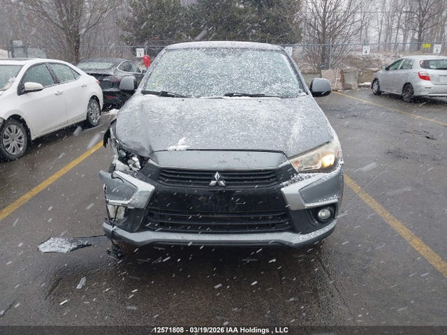 JA4AH3AU2GZ612202 Mitsubishi RVR