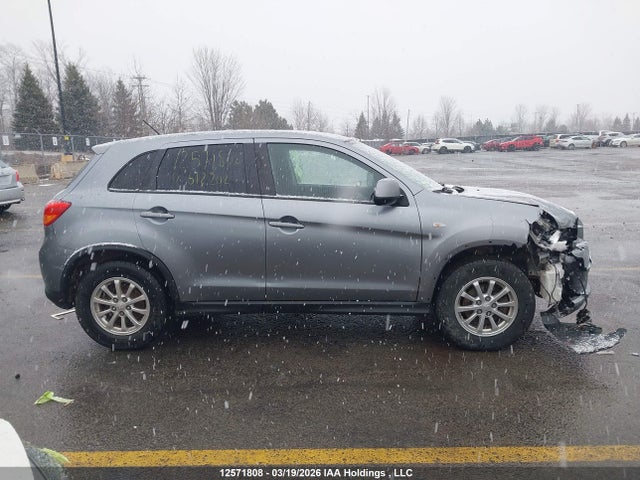 JA4AH3AU2GZ612202 Mitsubishi RVR