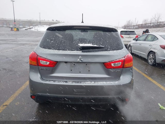 JA4AH3AU2GZ612202 Mitsubishi RVR