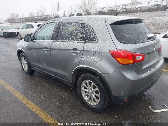 JA4AH3AU2GZ612202 Mitsubishi RVR