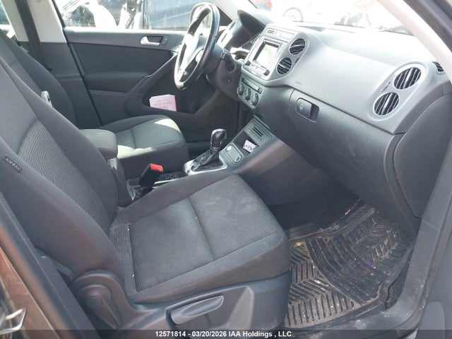 WVGJV7AX3GW617454 Volkswagen Tiguan Comfortline/highline/special Edition
