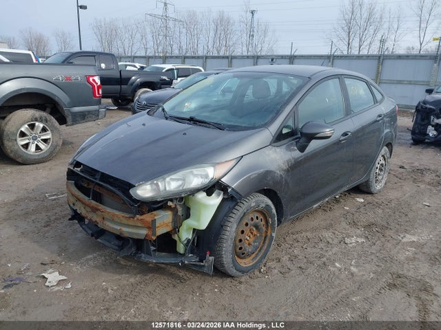 3FADP4BJ9GM163768 Ford FIESTA SE