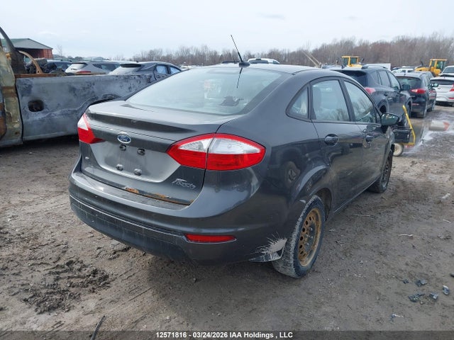 3FADP4BJ9GM163768 Ford FIESTA SE