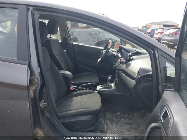 3FADP4BJ9GM163768 Ford FIESTA SE
