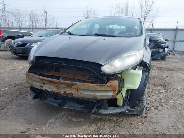 3FADP4BJ9GM163768 Ford FIESTA SE