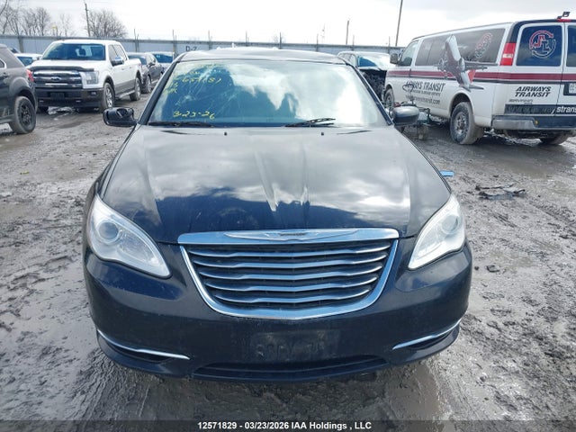 12571829 :رقم المزاد ، 1C3CCBABXDN651181 vin ، 2013 Chrysler 200 Lx مزاد بيع