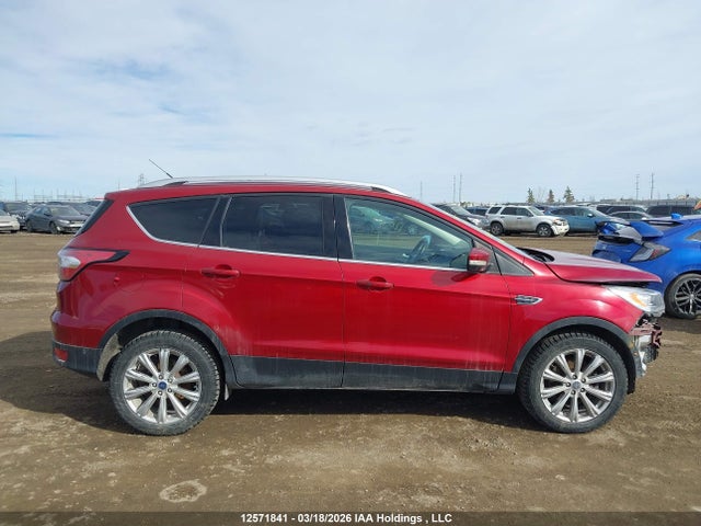 1FMCU9J9XHUD87904 Ford Escape Titanium