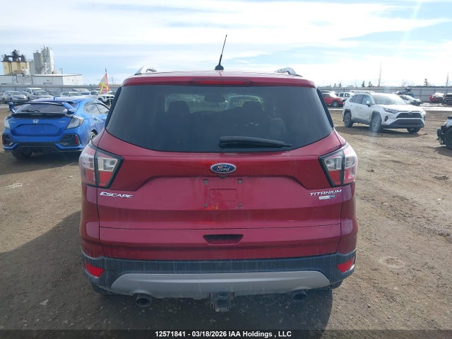1FMCU9J9XHUD87904 Ford Escape Titanium