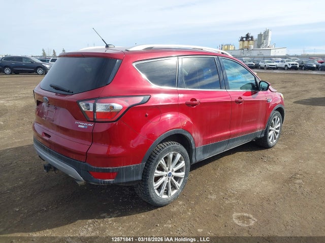 1FMCU9J9XHUD87904 Ford Escape Titanium