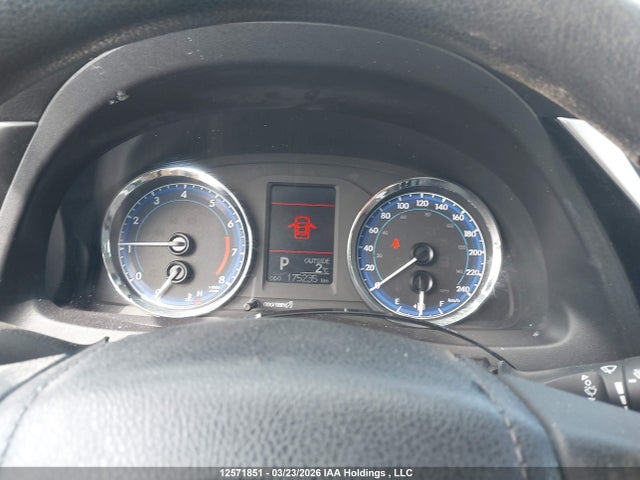 2T1BURHE6HC865557 Toyota COROLLA LE