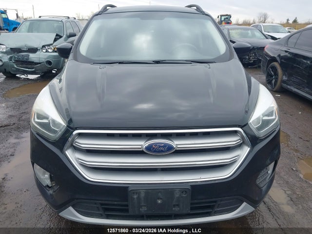 2017 Ford Escape მანქანა იყიდება აუქციონზე, vin: 1FMCU0G99HUA05509, აუქციონის ნომერი: 12571860