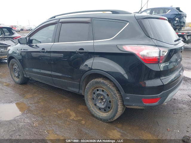 2017 Ford Escape მანქანა იყიდება აუქციონზე, vin: 1FMCU0G99HUA05509, აუქციონის ნომერი: 12571860