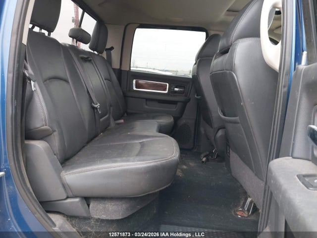 12571873 :رقم المزاد ، 1D7RV1CT6BS695358 vin ، 2011 Ram Ram 1500 Laramie مزاد بيع