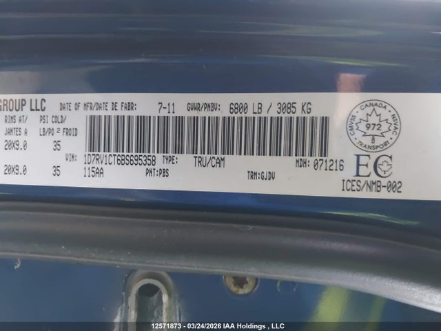 12571873 :رقم المزاد ، 1D7RV1CT6BS695358 vin ، 2011 Ram Ram 1500 Laramie مزاد بيع