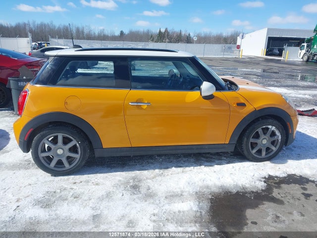 Mini 3 Door Cooper 2017 WMWXP5C31H2D71634 Image 14