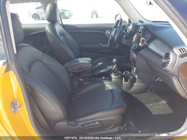 Mini 3 Door Cooper 2017 WMWXP5C31H2D71634 Image 5