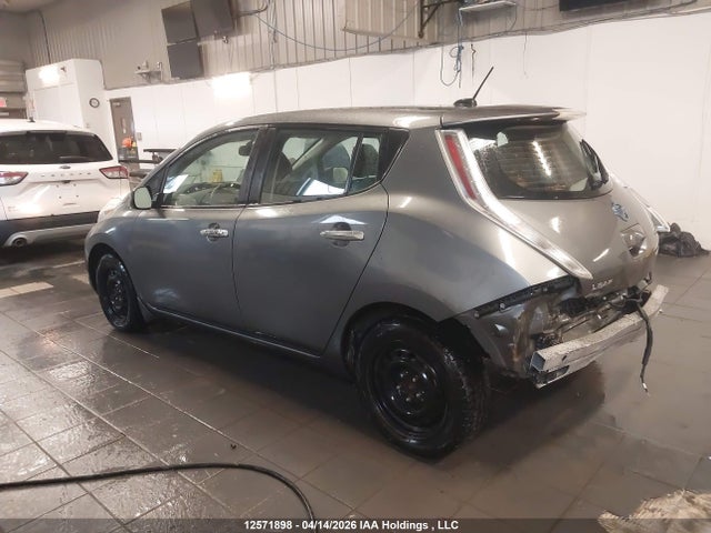2017 Nissan Leaf S/sv/sl მანქანა იყიდება აუქციონზე, vin: 1N4BZ0CP2HC304230, აუქციონის ნომერი: 12571898