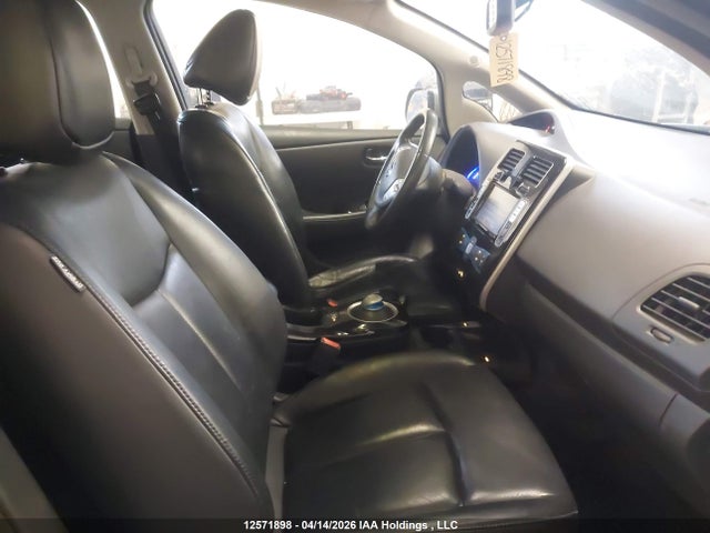 2017 Nissan Leaf S/sv/sl მანქანა იყიდება აუქციონზე, vin: 1N4BZ0CP2HC304230, აუქციონის ნომერი: 12571898