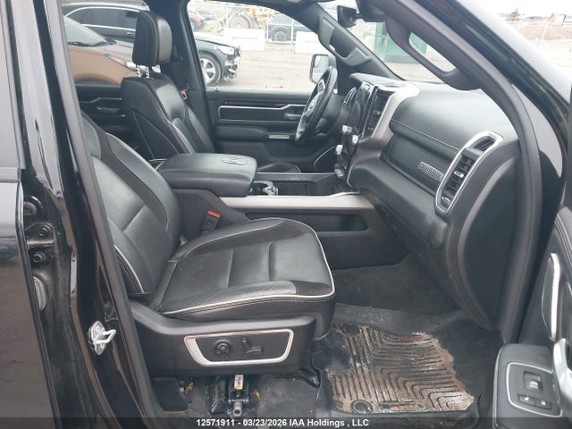 1C6SRFJT1MN765566 RAM 1500 Laramie