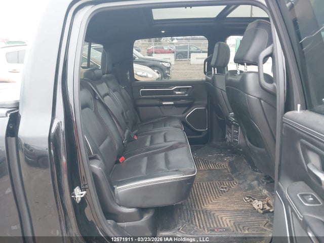 1C6SRFJT1MN765566 RAM 1500 Laramie
