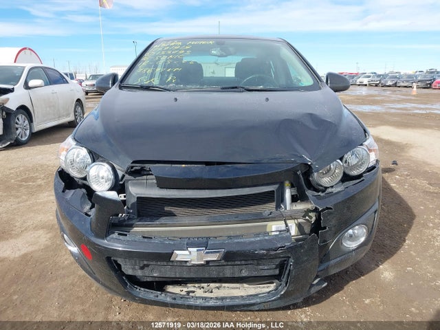 1G1JC5SB8G4153793 Chevrolet SONIC LT