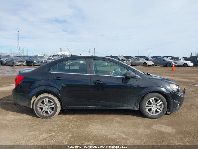 1G1JC5SB8G4153793 Chevrolet SONIC LT