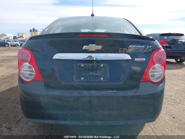 1G1JC5SB8G4153793 Chevrolet SONIC LT