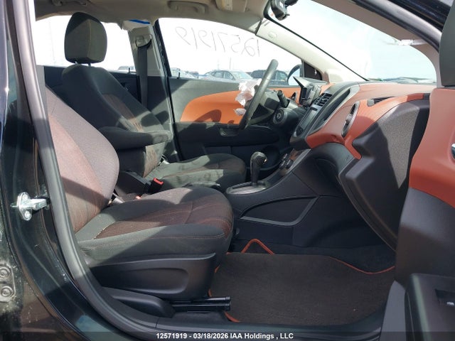 1G1JC5SB8G4153793 Chevrolet SONIC LT