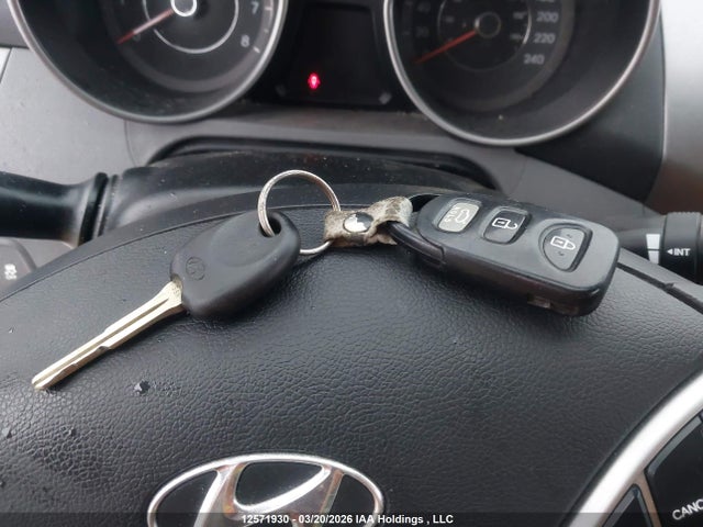 Продажа на аукционе авто 2012 Hyundai Elantra Gls/limited, vin: 5NPDH4AE7CH144762, номер лота: 12571930