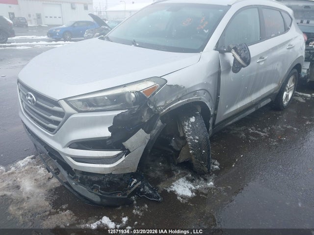KM8J33A44GU184193 Hyundai Tucson Premium